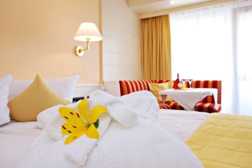 Hotel Wittelsbacher Hoeh Wurzburg Room photo